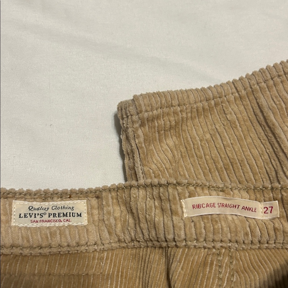 $🔟💰Moving🚚Sale Levi’s tan corduroy ribcage straight ankle sz 27 - Picture 7 of 7
